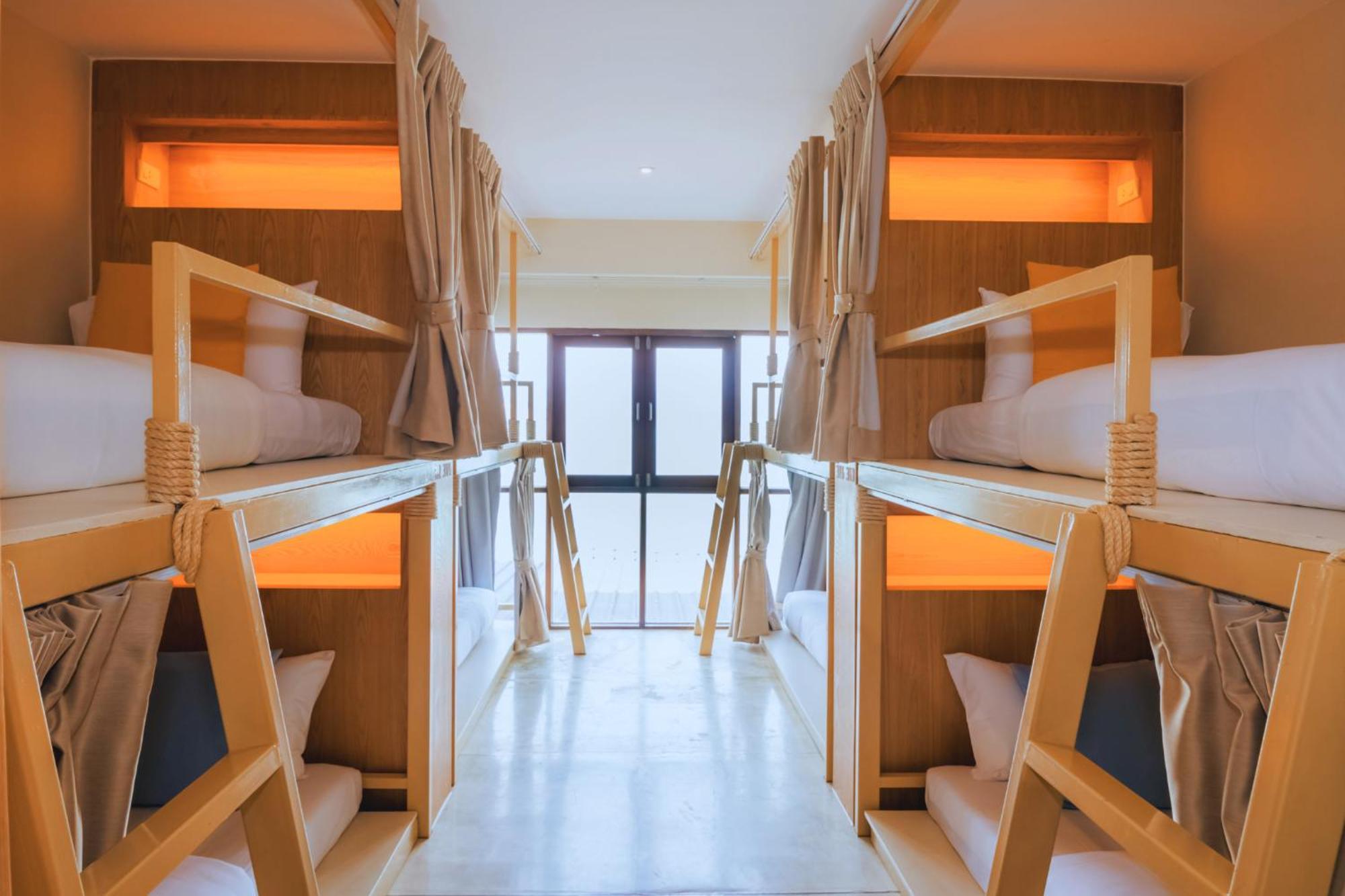 Sea Sun Bed & Beyond Hotel Bang Rak Beach  Buitenkant foto