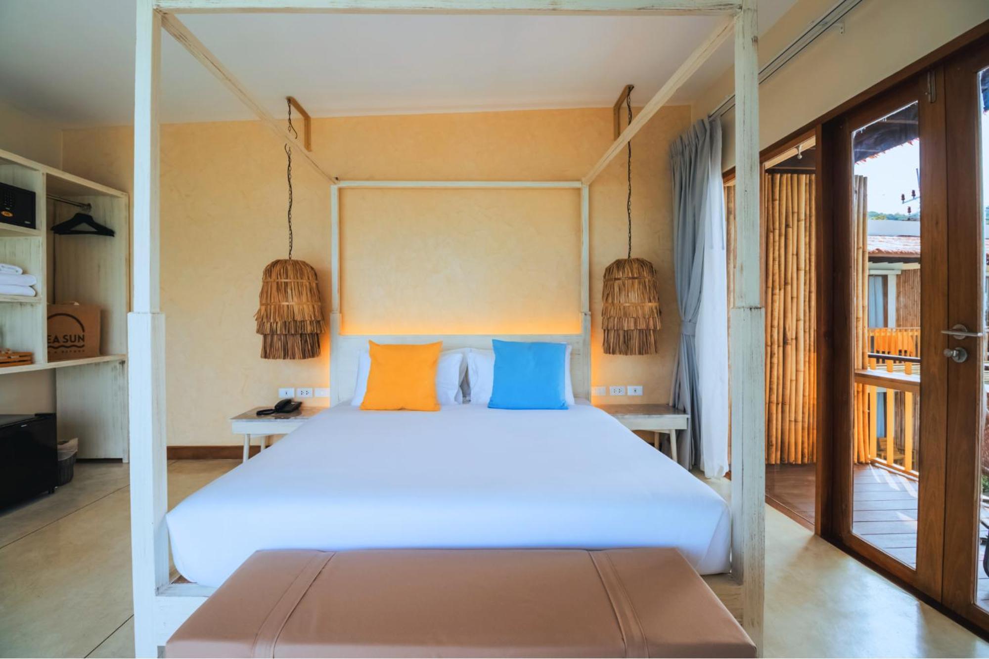 Sea Sun Bed & Beyond Hotel Bang Rak Beach  Buitenkant foto