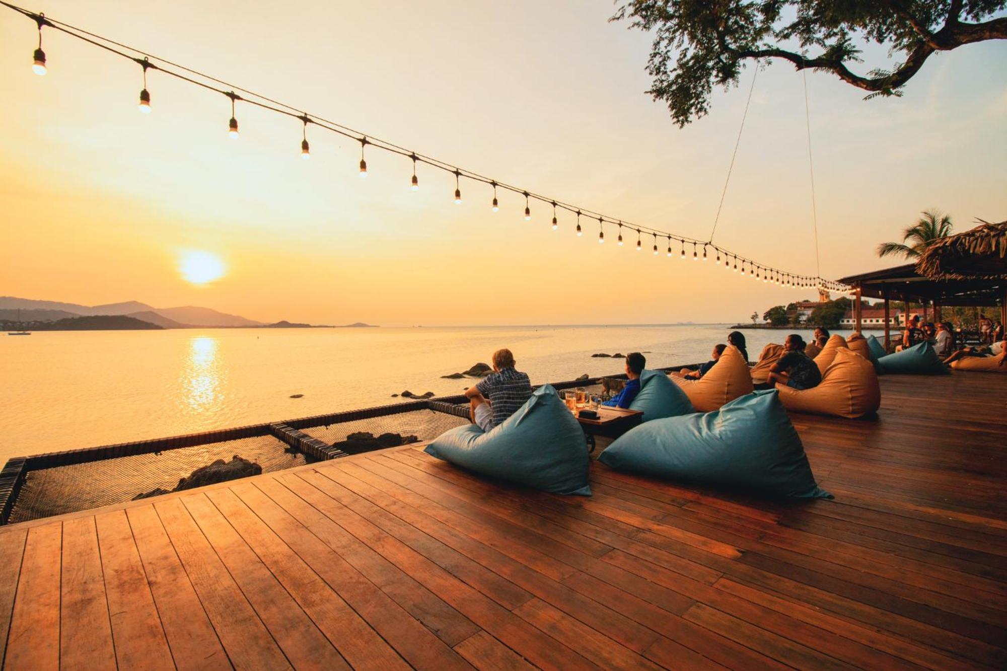 Sea Sun Bed & Beyond Hotel Bang Rak Beach  Buitenkant foto